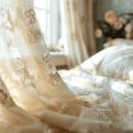 Rideau pour petite fenêtre : Les meilleures options pour un rendu élégant