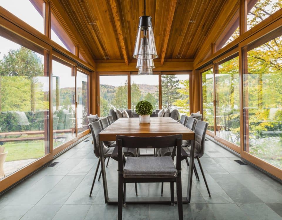 Créer une transition fluide entre maison et jardin avec une pergola